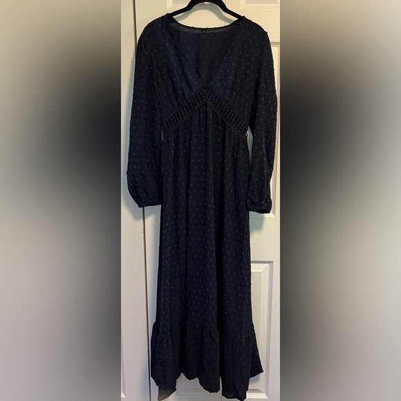 Dresses & Skirts - Women's Navy Blue Cottagecore Long Sleeved Maxi Dress